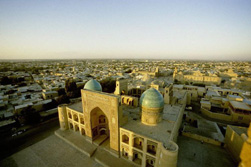 Usbekistan morgenland luftbild stadt.jpg