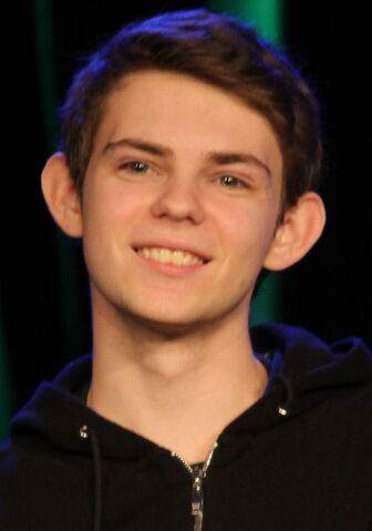 File:Robbie Kay January 2015.jpg