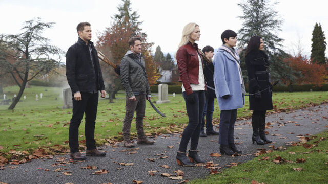 File:Gallery-1489662803-once-upon-a-time-cast.jpg