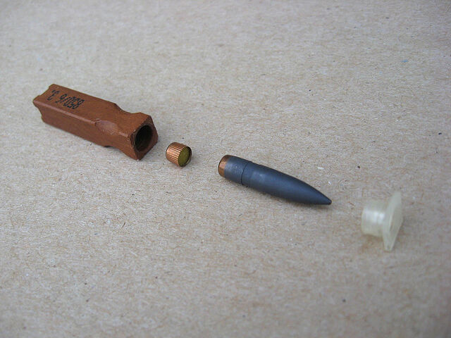 File:800px-G11Cartridge.jpg