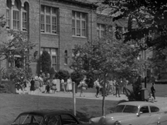 File:Sherwood school 02.jpg