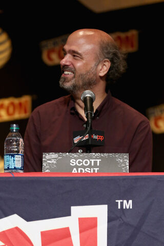 File:NYCC15 NeonJoe panel4.jpg