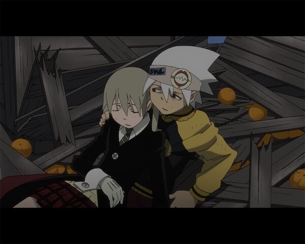 File:Maka, soul, and destroyed crates hanging out.jpg