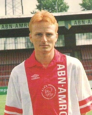 Bestand:1991)JohnnyHansen.jpg