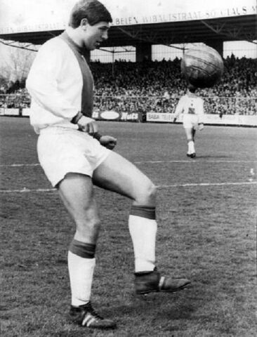 Bestand:1968)TheoVanDuivenbode.jpg