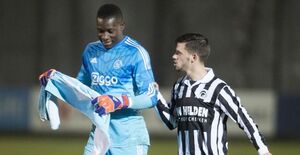 Onana2.jpg