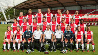 Ajaxvrouwen.jpg