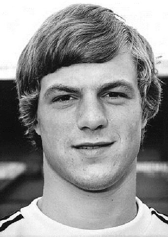 Bestand:1980)HansGaljé.jpg