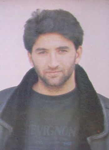 Bestand:1985)MustafaYucedag.jpg