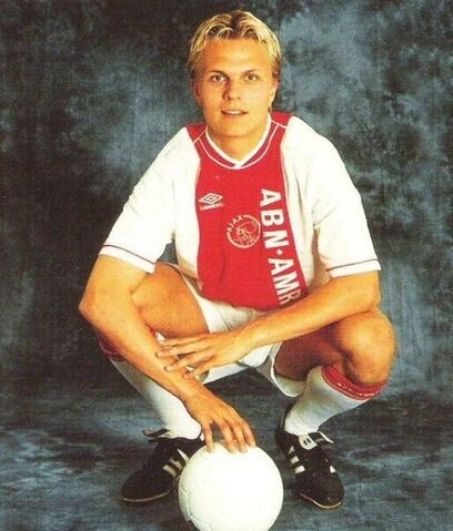 Bestand:1998)JesperGronkjaer.jpg