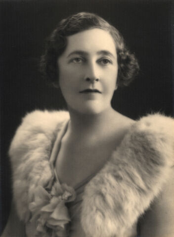 File:Agatha-christie-glam-photo.jpg