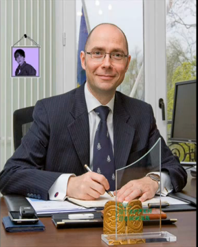 Principal Dikshitt