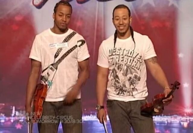 File:Nuttin'butstringz.jpg