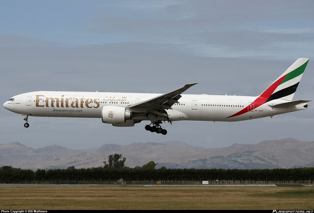 File:A6-ECF-Emirates-Boeing-777-300 PlanespottersNet 249873.jpg