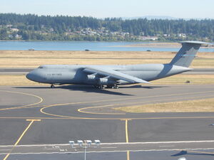 Lockheed C-5 Galaxy taxiing