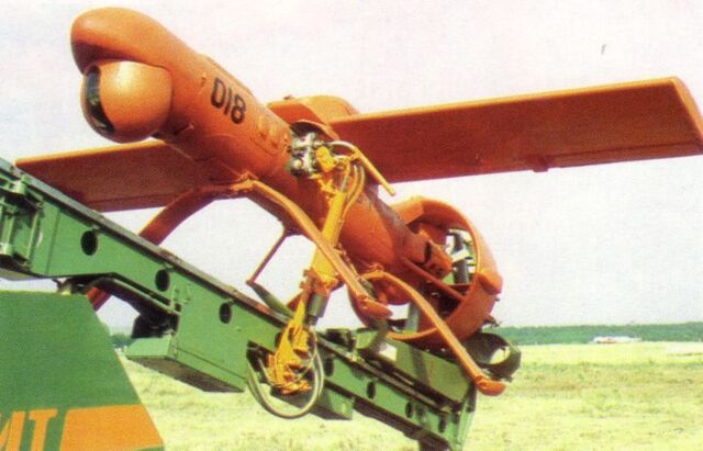 File:800px-Yakovlev Pchela NTW 2 93 2.jpg