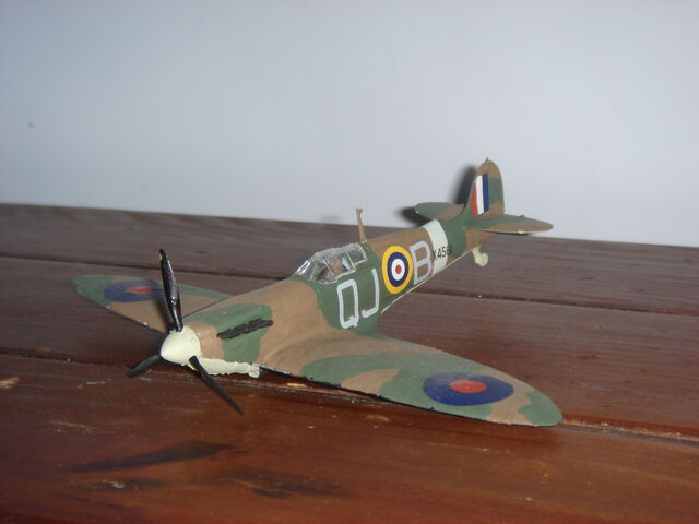 File:Supermarine spitfire mk1a steve.jpg
