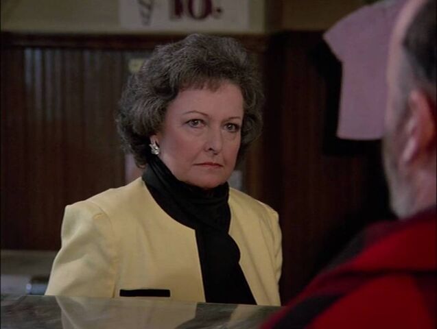 File:Amelia Davenport-eruption.jpg