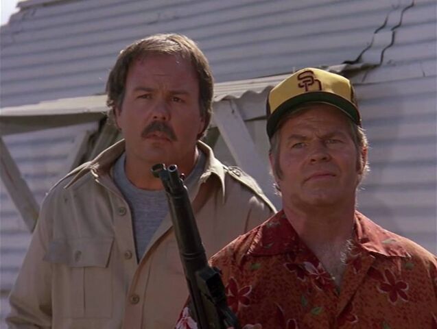 File:Joe Ganns and Handley-HX1.jpg