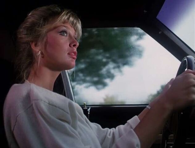 File:Samantha 3-half-pint.jpg