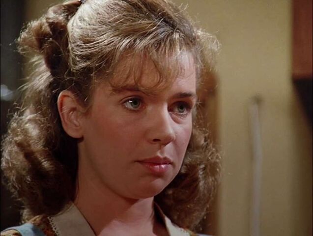 File:Sara Longwood-dambreakers.jpg