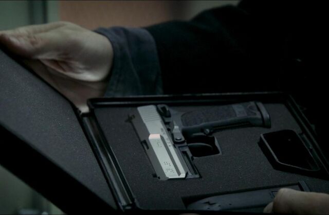 File:Sylvane retrieve handgun.jpg