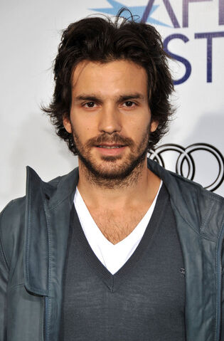 File:SantiagoCabrera.jpg