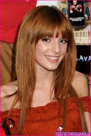 File:Bella-thorne-02.jpg