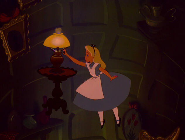 File:Alice-in-wonderland-disneyscreencaps.com-560.jpg
