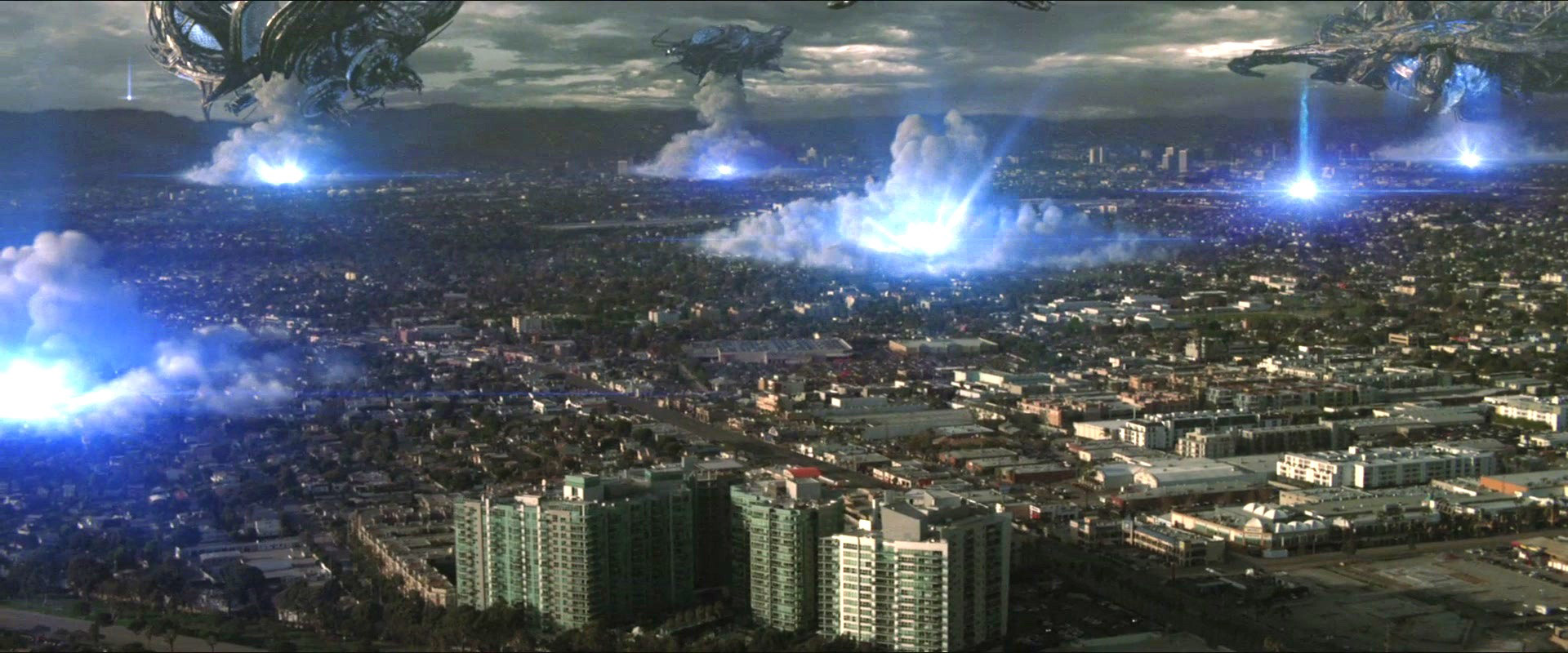 Resultado de imagen para Skyline Invasión aliens