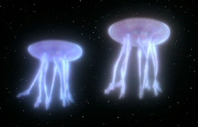File:Farpoint aliens.jpg