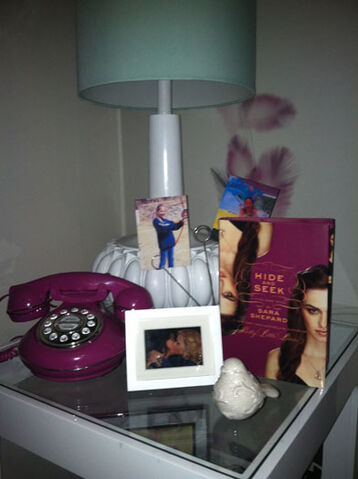 File:Nikki-bedroom1.jpg