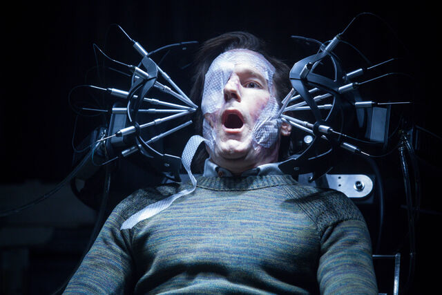 File:AlmostHuman-ep112 sc25Apt 039.jpg