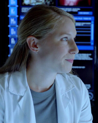 File:AlmostHuman-110 0726-crop.jpg