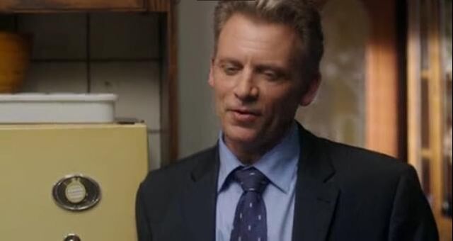 File:Don Wilson.jpg