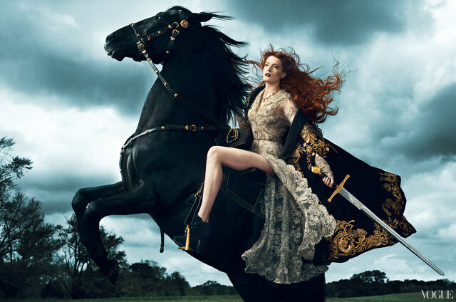 File:Img-14magazinevogue120florencewelch 1334005529921.jpg