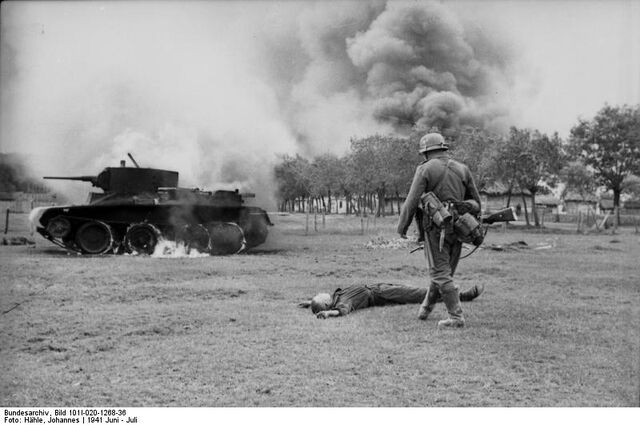 File:Tanks3.jpg