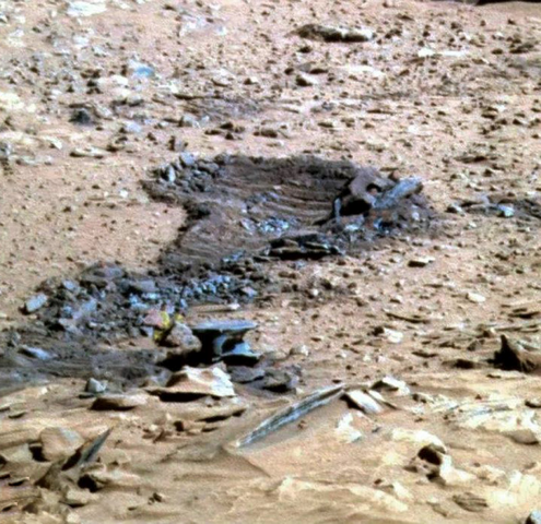 File:Mars Crashed Debris.png