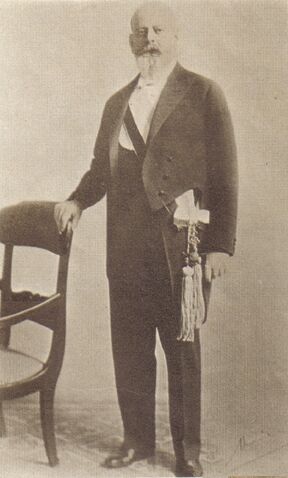 File:Emiliano Figueroa.jpg