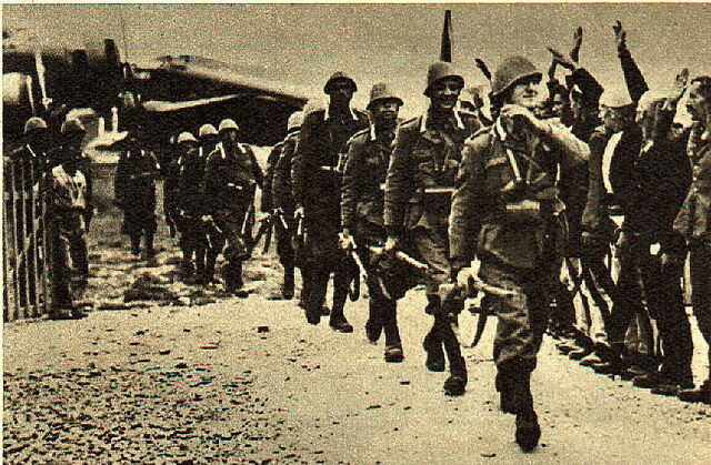 File:ItalianTroops.jpg