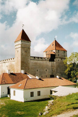 File:Kuressaare02.jpg