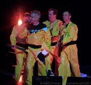 Devo (7)