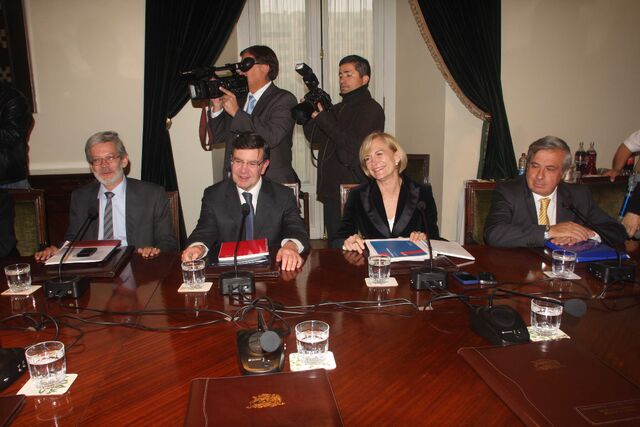 File:Lavin's Cabinet.jpg