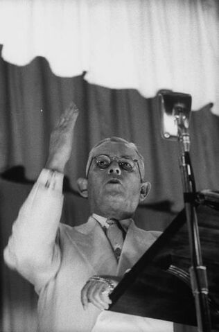 File:Fielding.jpg