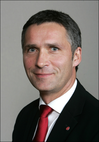 File:Jens Stoltenberg.png