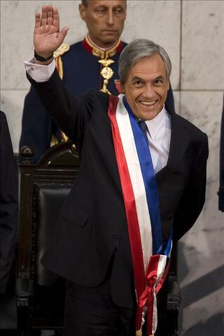 File:Presidente Sebastian Piñera - Congreso.jpg