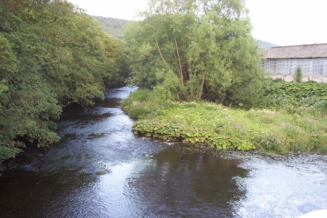 File:Derwent At Rowsley.jpg