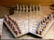 800px-3 players chessboard-1-