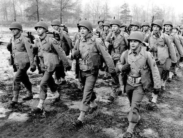 File:385Inf1942 opt.jpg