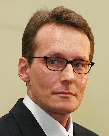 File:Sgarbi (cropped).jpg